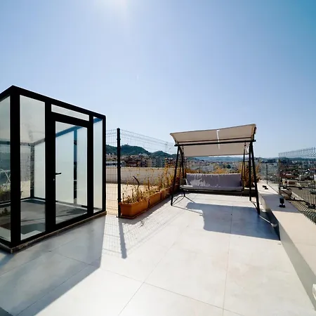 Apartmán City View Penthouse With Private Veranda