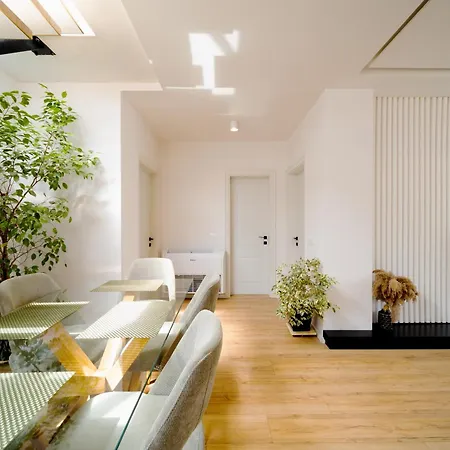 Apartmán City View Penthouse With Private Veranda Tirana